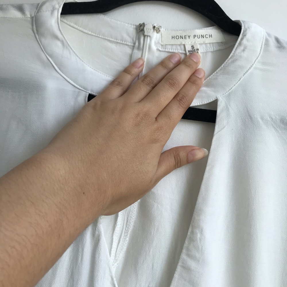 white button button-up 🧷 - Picture 8 of 8